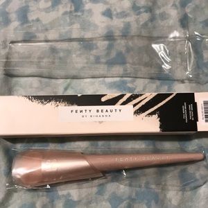 fenty beauty foundation brush